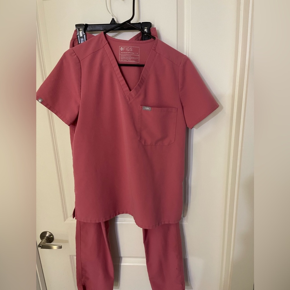 Figs limited& retired color Quartz set! Size small tall pants and small top